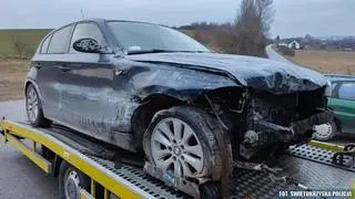 Policjanci zauważyli rozbite bmw na lawecie
