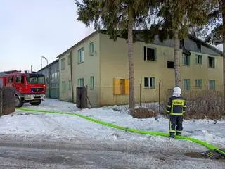 Pożar gasi 15 zastępów strażaków