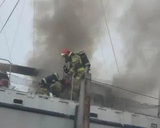 Pożar jachtu w kołobrzeskim porcie