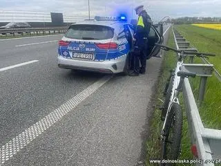 Policjanci zatrzymali rowerzystę