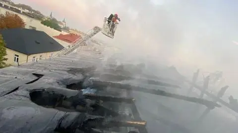 Pożar kamienicy w centrum Kielc. 15 osób ewakuowanych