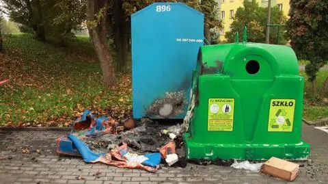 Seryjny podpalacz upodobał sobie pojemniki na śmieci