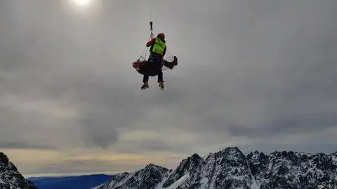 71-latek spadł w przepaść w Tatrach. Ma poważne obrażenia