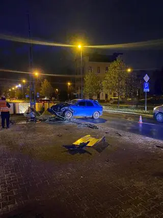 Kierowca wjechał w przystanek