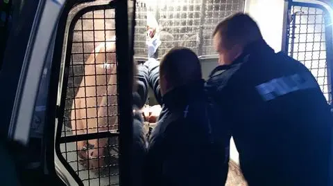 Sprawcy pobicia i porwania szukało 50 policjantów z psem tropiącym