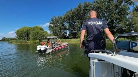 Kajakarz wpadł do jeziora. Nurkowie odnaleźli ciało