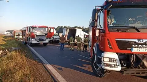 Czołowe zderzenie dwóch busów. Jedna osoba nie żyje, sześć w szpitalu