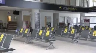 Łódzkie lotnisko świeci pustkami