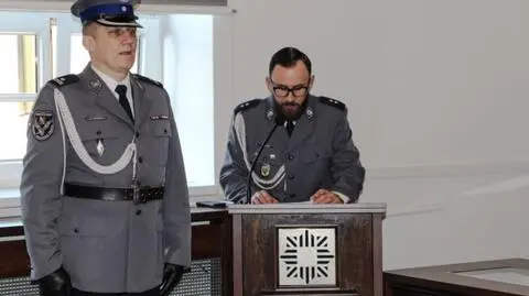 Według dziennikarskich ustaleń, na auli mogło być około stu osób