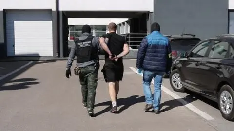 "Zapamiętajcie mordy ich rodzin" - pisał w sieci i zachęcał: "wpadajcie pieski". Teraz może wrócić do celi