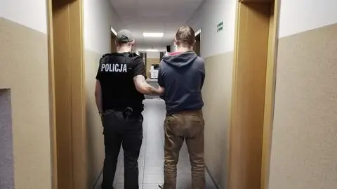 Śmiertelnie potrącił rowerzystę i uciekł. Policja: przyznał, że był pijany