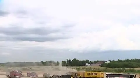 Na miejscu pracują służby ratownicze