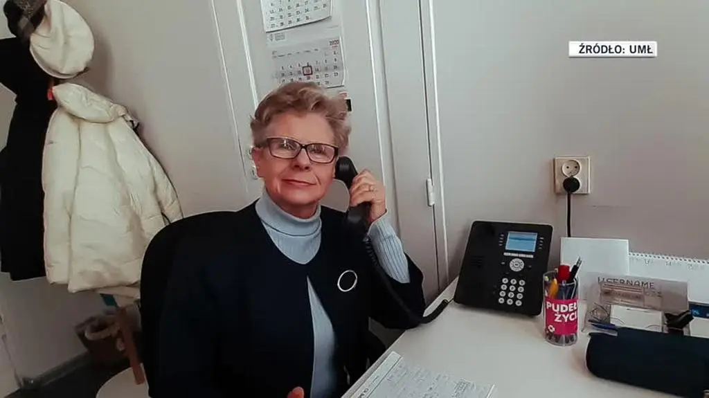 Seniorzy poświęcają czas, żeby pomagać rówieśnikom 