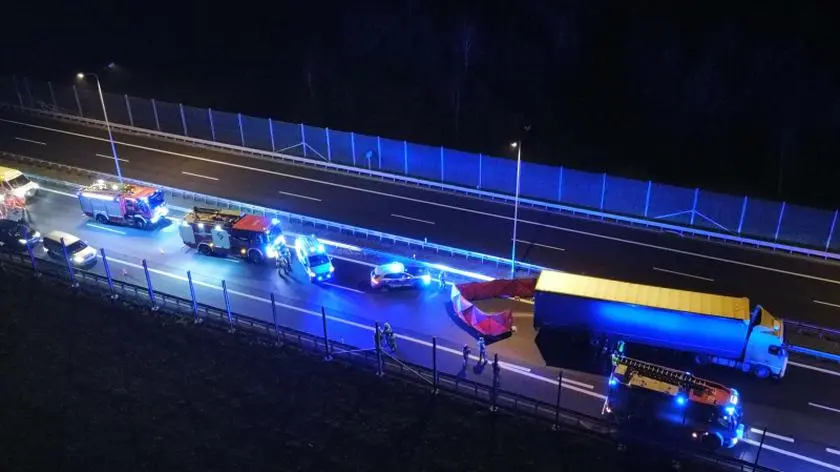 Kierowca ciężarówki zginął po pościgu. Śledztwo przeniesione do innego miasta
