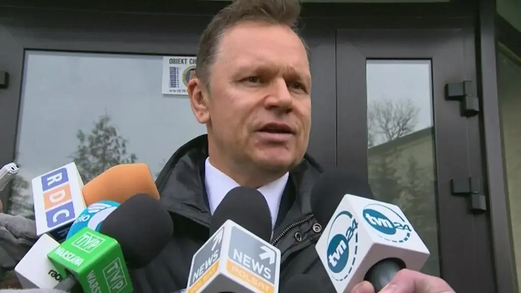 02.02 | Komornik, który zabrał ciągnik niewinnemu rolnikowi, idzie na zwolnienie