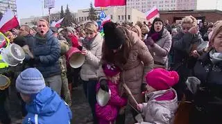 12.02 | Falowanie nastrojów. Rolnicy, górnicy.  Kto jeszcze?