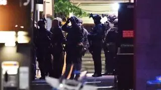 15.12.2014 | Sydney: kilkanaście godzin dramatu zakładników w kawiarni w centrum miasta