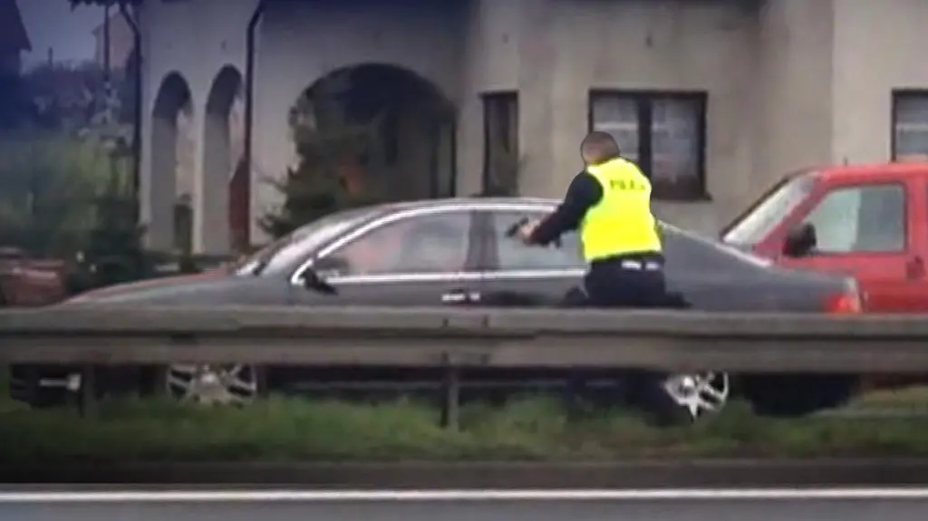 16.04.2014 | Policjant został ranny w dramatycznym pościgu na A4