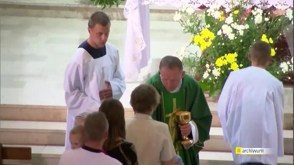 19.11.2013 | Parafianie z Jasienicy chcą powrotu ks. Lemańskiego