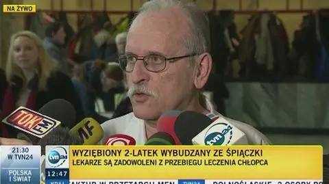 2-letni Adaś wybudzony ze śpiączki. "Wydaje się nam, że jest na dobrej drodze"