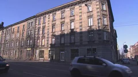 2-letni chłopczyk wypadł z drugiego piętra kamienicy w Chorzowie