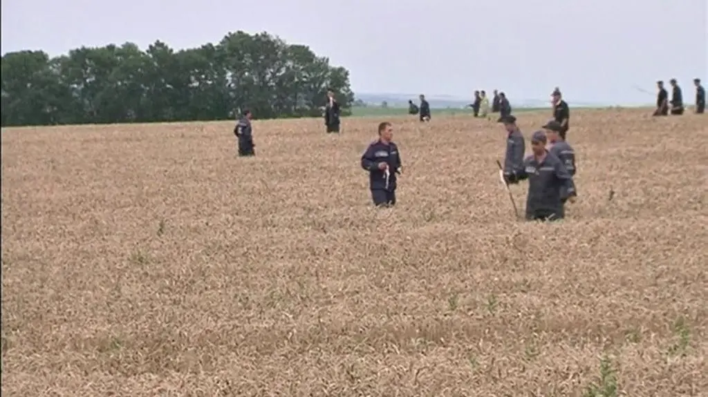 20.07.2014 | Ukraina: chaos na miejscu katastrofy zestrzelonego samolotu