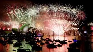 31.12.2014 | Cały Świat wita Nowy Rok