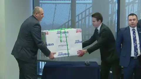  Adam Jarubas podczas warszawskiej konwencji na Stadionie Narodowy