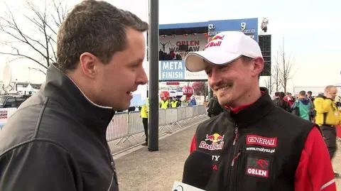 Adam Małysz biegnie w maratonie