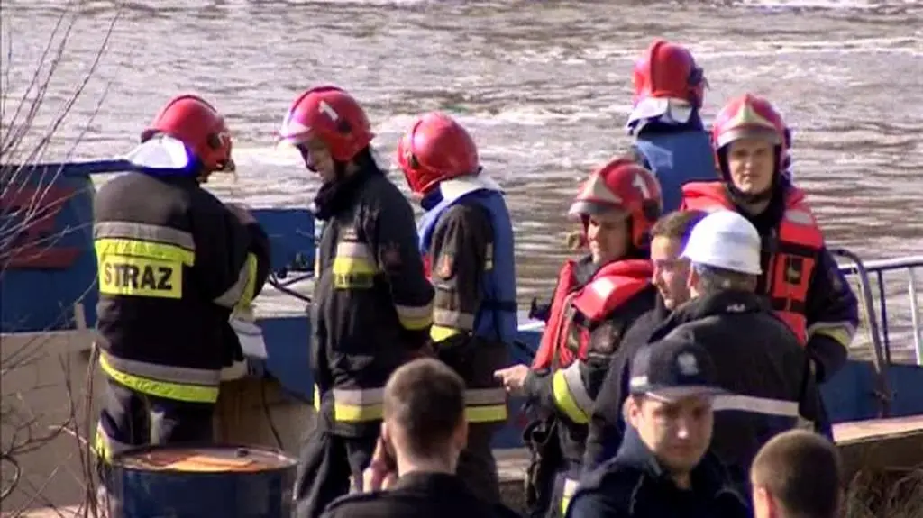 Akcja straży na Odrze może potrwać nawet trzy dni