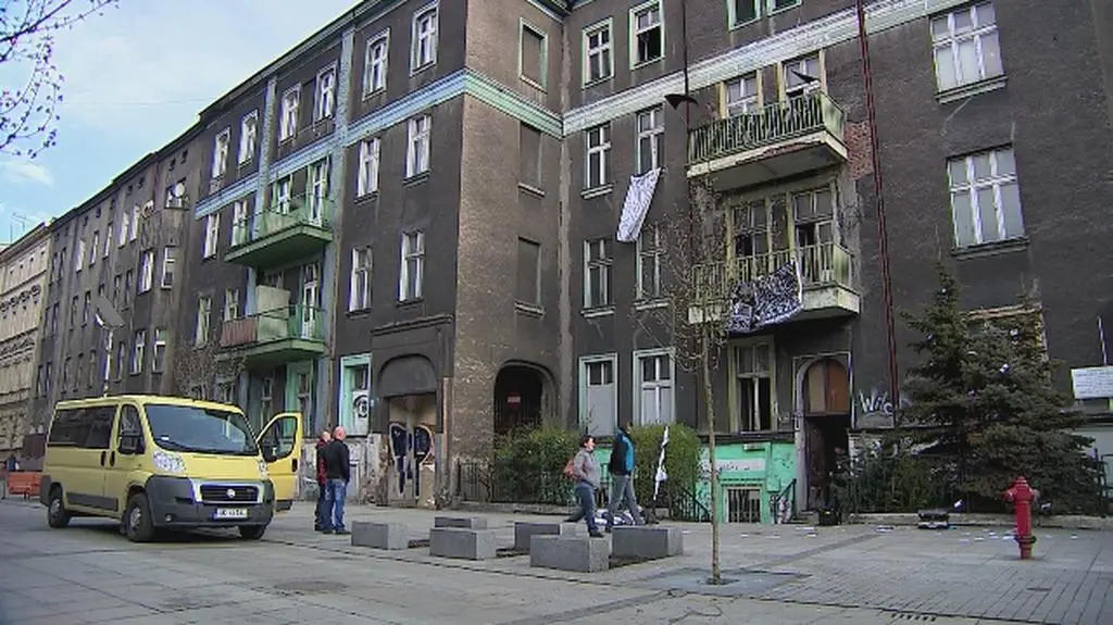 Anarchiści zajęli kamienicę w centrum Katowic