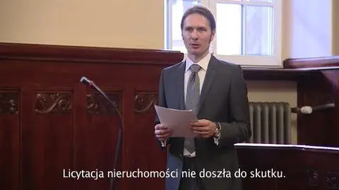 Anarchistka obrzuciła sędzinę