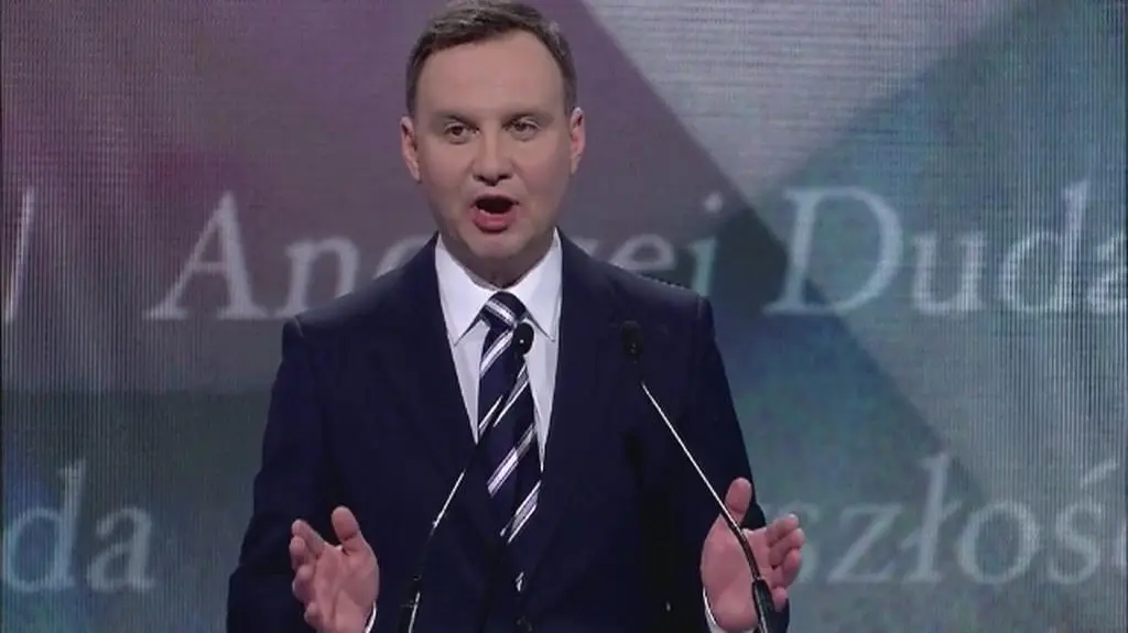 Andrzej Duda chce obniżyć wiek emerytalny, a prof. Andrzej Nowak wysyła Kaczyńskiego na emeryturę