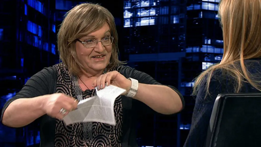 Anna Grodzka podarła tygodnik "W sieci"