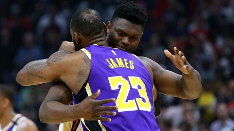 Gwiazdy rządzą w NBA. Świetna walka Jamesa z Williamsonem