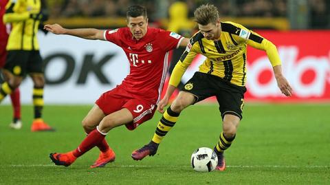 Dziesięć sezonów Bundesligi. Tylko jeden piłkarz grał więcej od "Lewego"