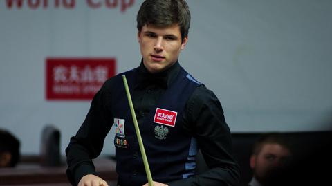 Kręgosłup snookerzysty. Jak wytrzymać przy stole dziesięć godzin?