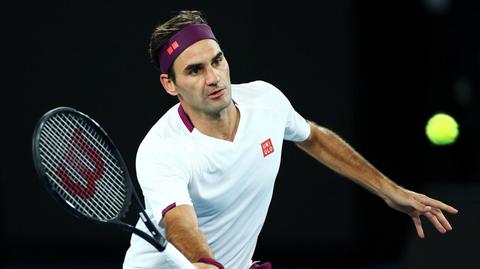 Federer trenuje w śnieżnej scenerii. I apeluje: przejdźmy przez to razem