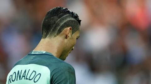 Domowy sposób Ronaldo na fryzurę. Pomaga mu partnerka