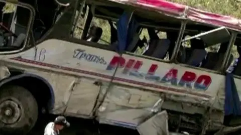 Autobus spadł w przepaść. Ponad 20 osób nie żyje