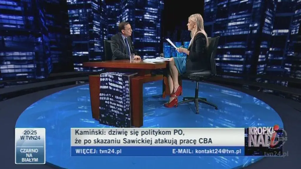 B. szef CBA o sms-ach: To jest fikcja, którą próbowano stworzyć na użytek publiczności. (TVN24)