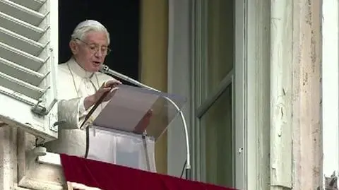 Benedykt XVI żegna wiernych po polsku 