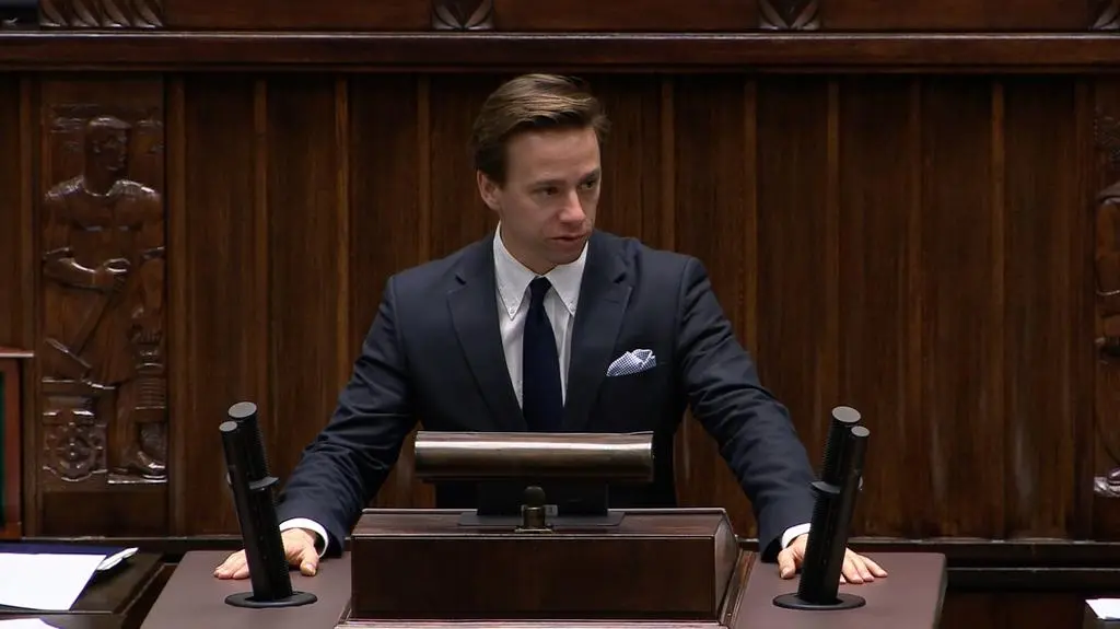 Bosak: to próba anarchizacji polskiego systemu prawnego przez zewnętrzne ośrodki władzy