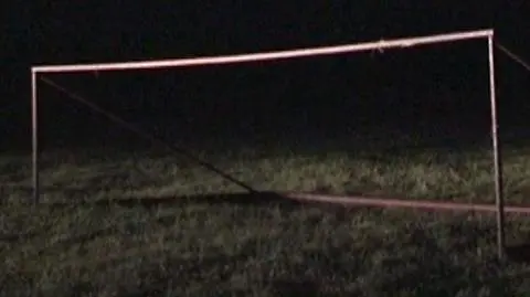 Bramka przygniotła dziecko