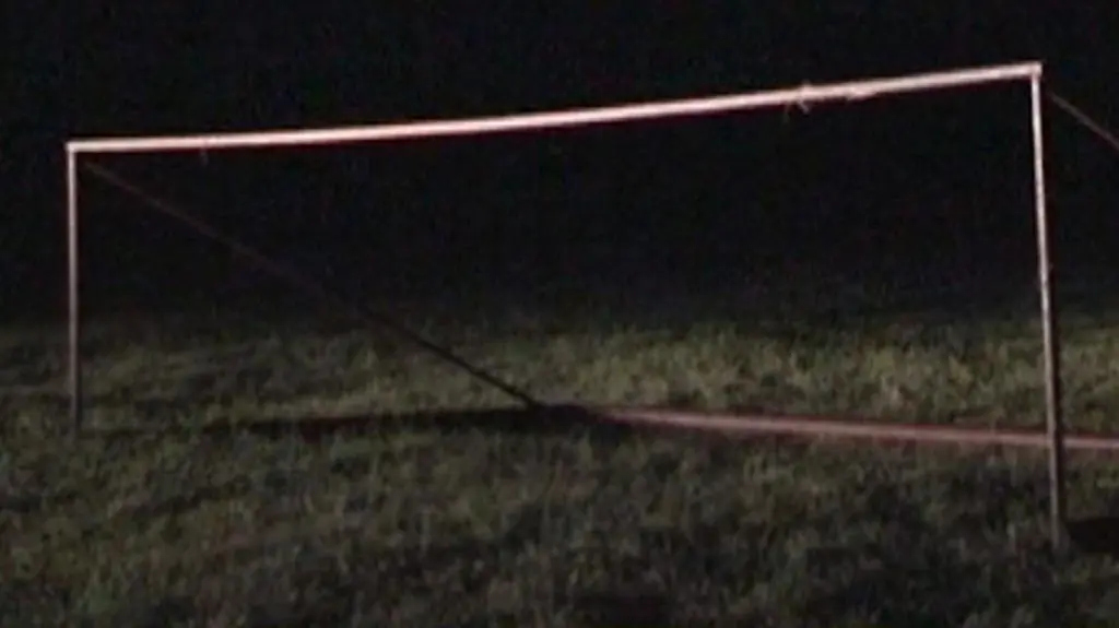 Bramka przygniotła dziecko