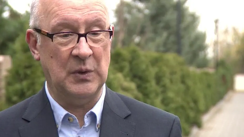 Były radny Michał Stuligrosz przekazał dokumenty dziennikarzowi