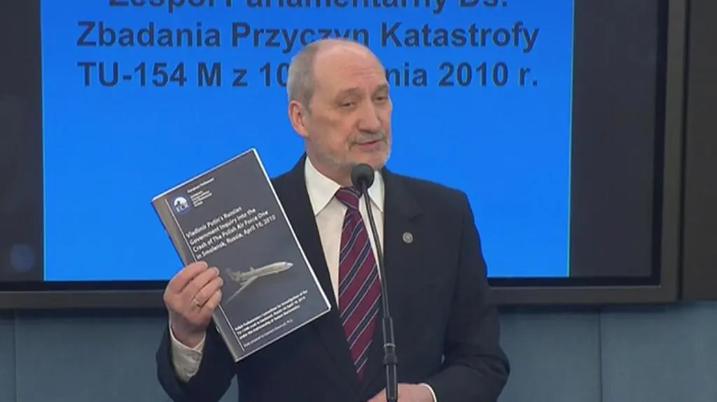 Cała konferencja Antoniego Macierewicza 