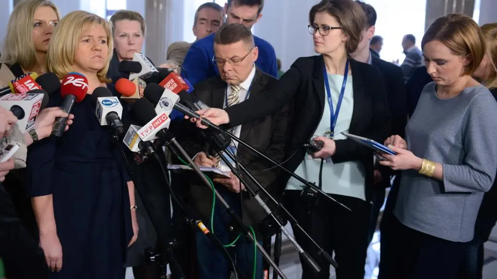 Cała konferencja części rodzin ofiar katastrofy smoleńskiej 
