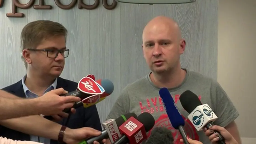 Cała konferencja prasowa redakcji "Wprost"