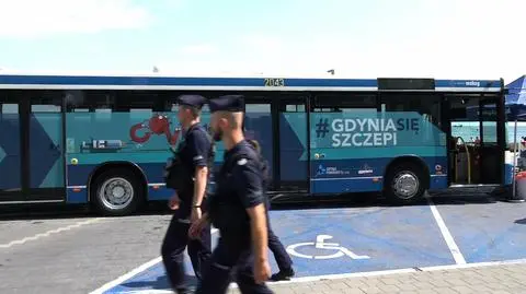Szczepionkobus na bulwarze w Gdyni